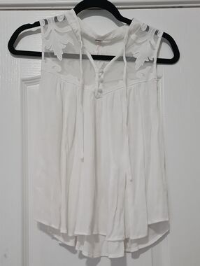 Free People - White Sleeveless Embroidered Top